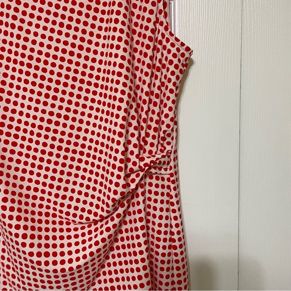 Anne Klein Red and White Asymmetrical Sleeveless Blouse - Picture 2 of 6